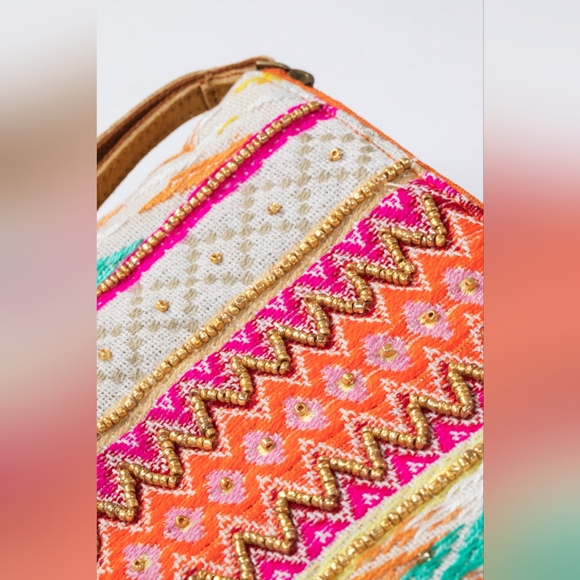 Handmade Hand Beaded Wristlet Clutch - Ethnic Inspired Motive - Dyed Fine Cotton - Picture 3 of 4